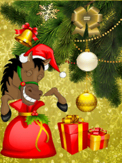 Прикольная спящая лошадь под елкой Прикольные новогодние картинки